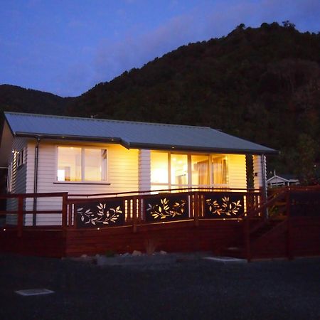 Croesus Cottages Barrytown Exterior foto